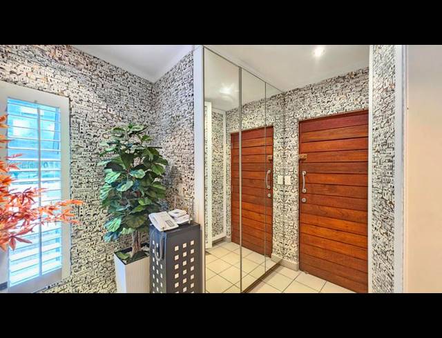 2 BEDROOM PROPERTY TO RENT IN SANDHURST